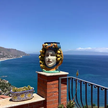 Martina לינה וארוחת בוקר 3*